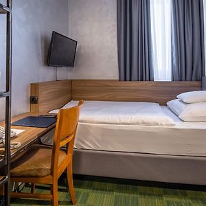 Classic Single Room